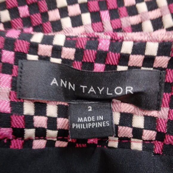 Ann Taylor | Textured Check Skirt Pink Black Berry | Size 2 - Picture 6 of 8